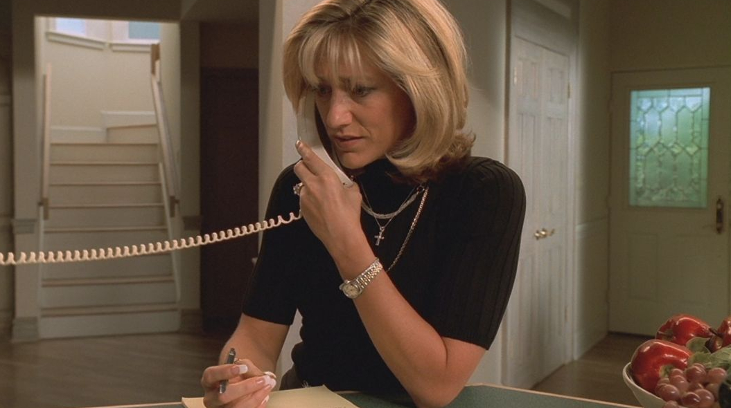 Carmela Soprano (Edie Falco)