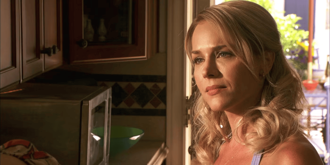 Rita Bennett (Julie Benz)